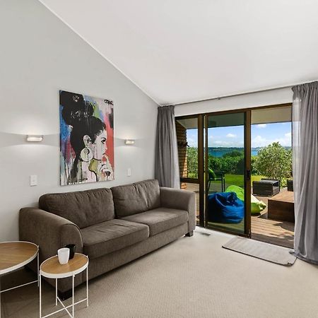 The Bird House - Kawaha Point, Rotorua. Stylish Six Bedroom Home With Space, Views And Relaxed Atmosphere Экстерьер фото