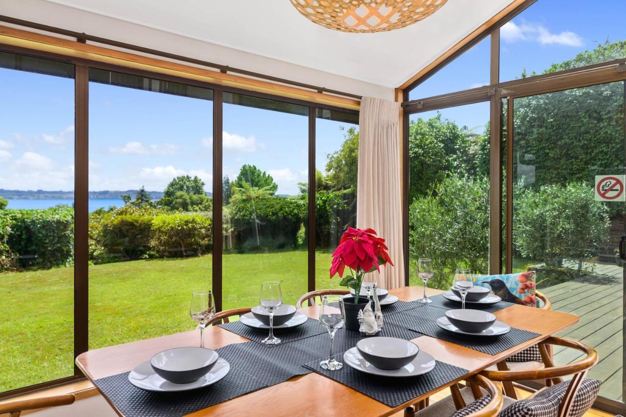 The Bird House - Kawaha Point, Rotorua. Stylish Six Bedroom Home With Space, Views And Relaxed Atmosphere Экстерьер фото